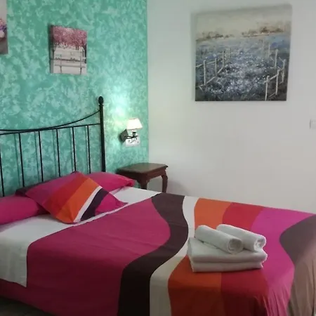Hotel Al-andalus 2*