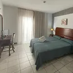 Hotel Al-andalus 2*