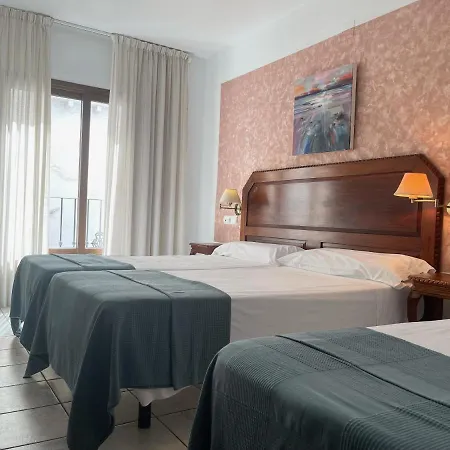 Hotel Al-andalus 2*